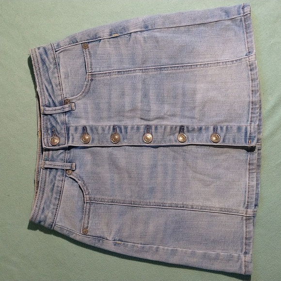American Eagle Outfitters Dresses & Skirts - American Eagle denim skirt